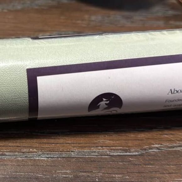 Peel and Stick Wallpaper, NEW - Picture 3 of 3